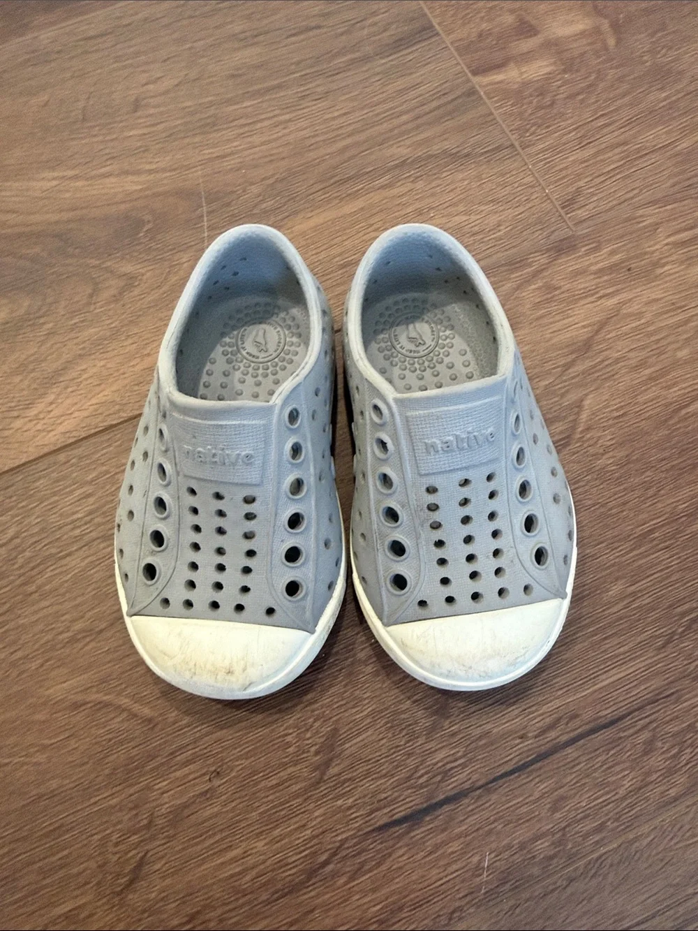 Native Kids Slip-On Water Shoes in Light Gray and White
